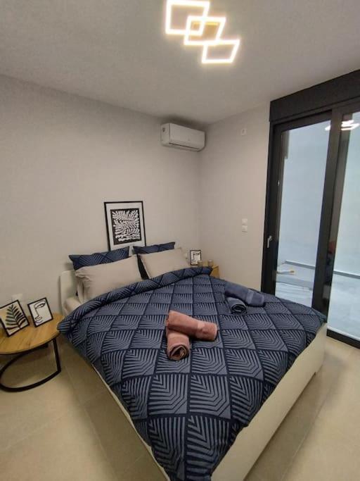 Floral Home 1 - Ground Floor Apt With Courtyard And Private Parking! Athena Bagian luar foto