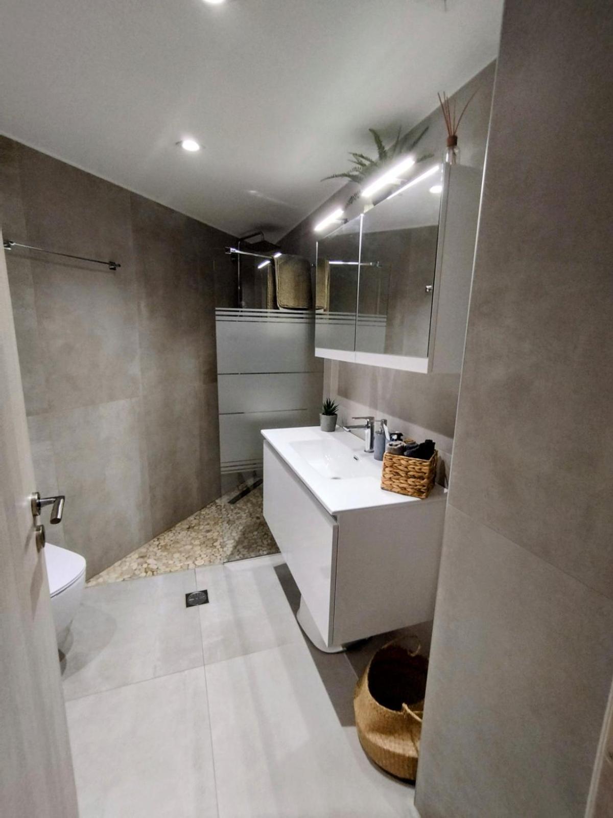 Floral Home 1 - Ground Floor Apt With Courtyard And Private Parking! Athena Bagian luar foto